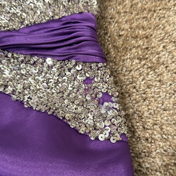 Niki Livas Women’s Purple Sequin Halter Prom Dress Gown (Altered) Sz 0-2 - Picture 7 of 10
